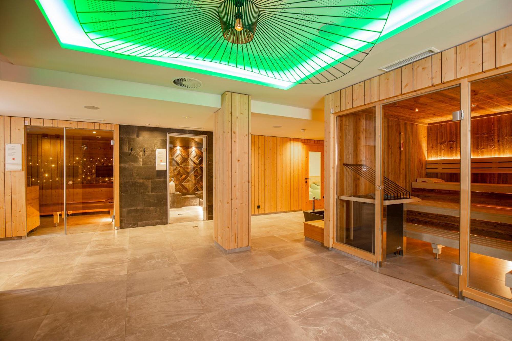 Natur- & Wanderhotel Tuxertal Kültér fotó