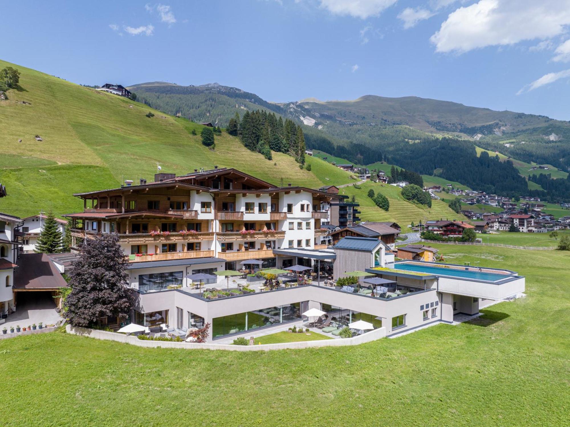 Natur- & Wanderhotel Tuxertal Kültér fotó