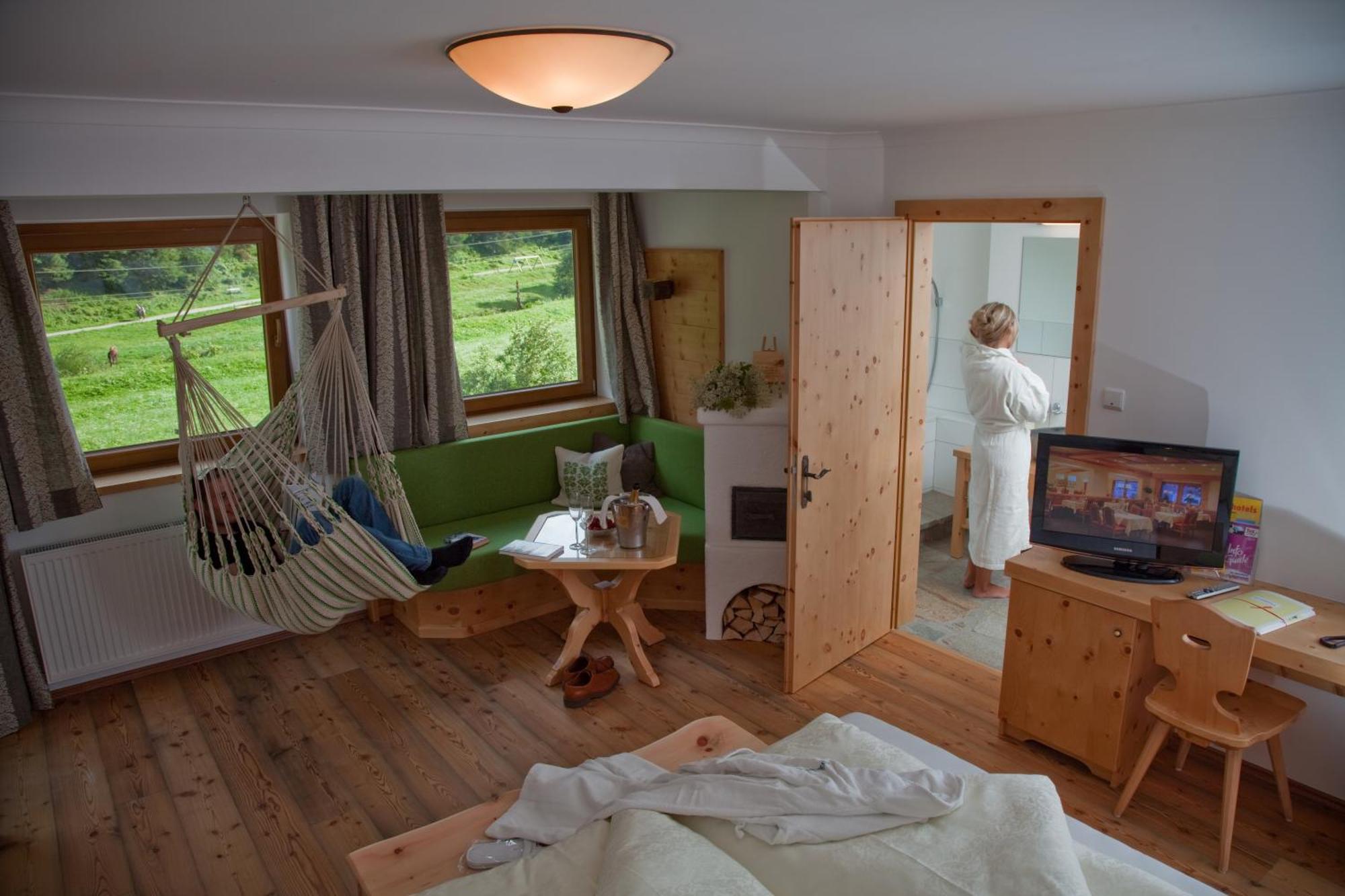 Natur- & Wanderhotel Tuxertal Szoba fotó
