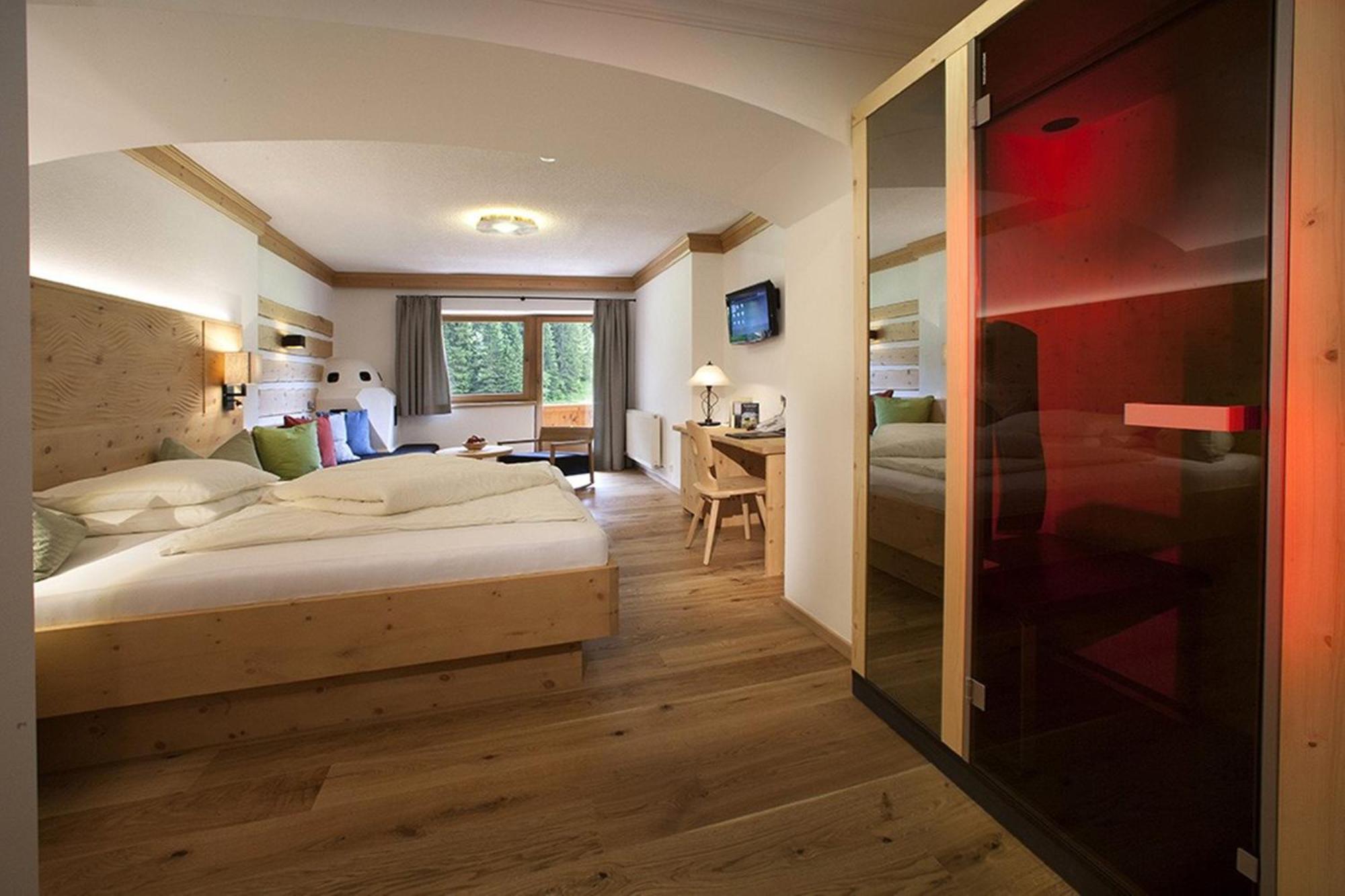 Natur- & Wanderhotel Tuxertal Szoba fotó