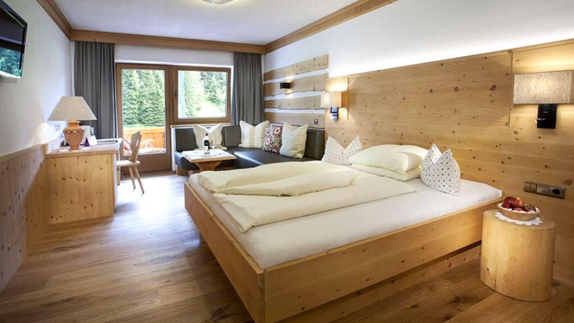 Natur- & Wanderhotel Tuxertal Kültér fotó
