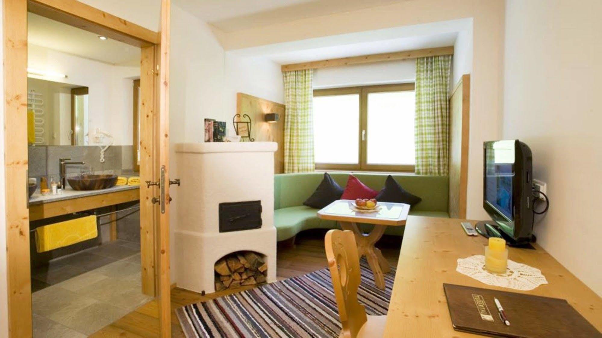 Natur- & Wanderhotel Tuxertal Kültér fotó
