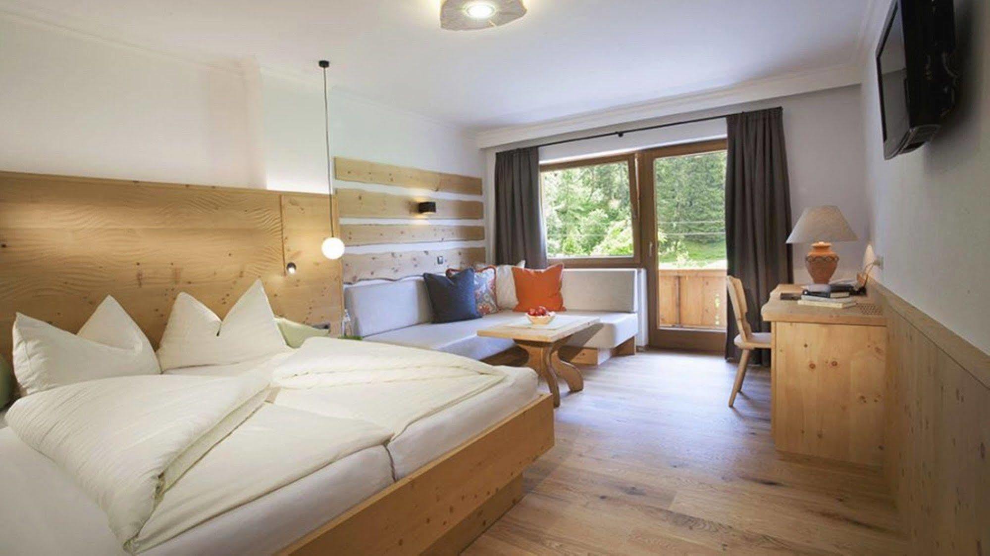 Natur- & Wanderhotel Tuxertal Kültér fotó